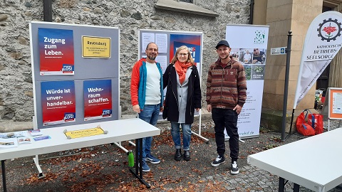 Auch der DORNAHOF Ravensburg - Württemberger Hof (auf dem Foto v.l.n.r. Tino Fiedler, Gabriele Weiß, Daniel Klausmann) ist Teil des Bündnisses gegen Armut.