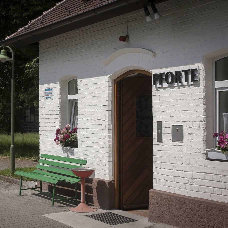 Dornahof Pfortengeb&auml;ude